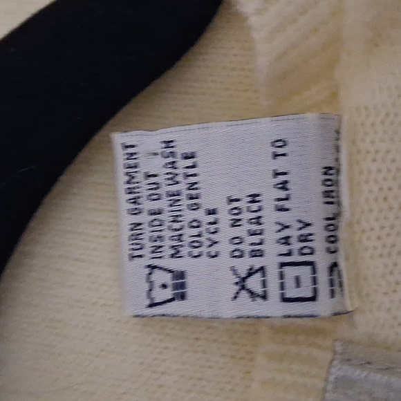 Lemon Grass Pale Yellow Sweater Size 2X - Picture 4 of 4